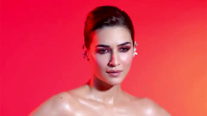 Kriti Sanon slaying with her red look