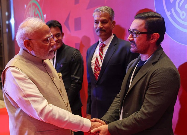Aamir Khan과 Narendra 총리는 최근 Conclave : Bollywood News -Bollywood Hungama에서 흥미 진진한 순간을 바꿉니다.