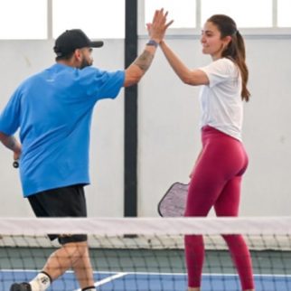 Anushka Sharma and Virat Kohli join Pickleball match with RCB squad