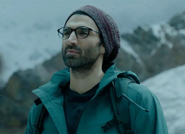 Aditya Roy Kapur opens up on singing for the first time in Metro In Dino; says, “It happened quite organically”