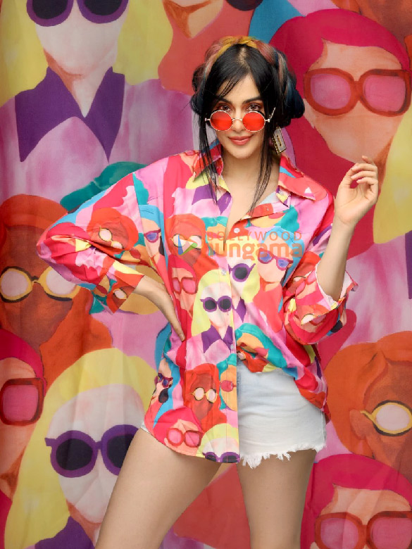 adah sharma 6 3