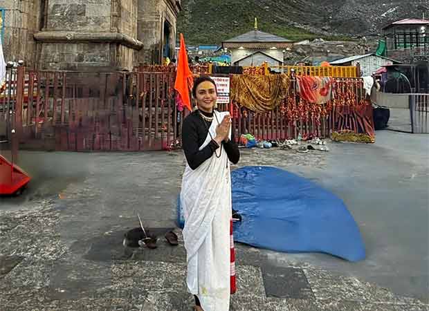 Amruta Khanvilkar marks Yoga Day with spiritual sojourn to Kedarnath temple