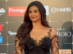 Daisy Shah At Red Carpet Of Bollywood Hungama Style Icons Awards 2025