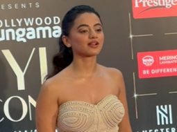 Helly Shah in a magnificent outfit for Bollywood Hungama’s Style Icon Awards