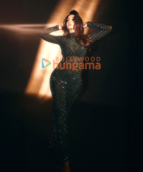 nora fatehi 1 219
