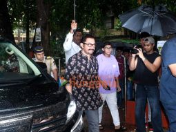 Photos: Aamir Khan snapped in Bandra