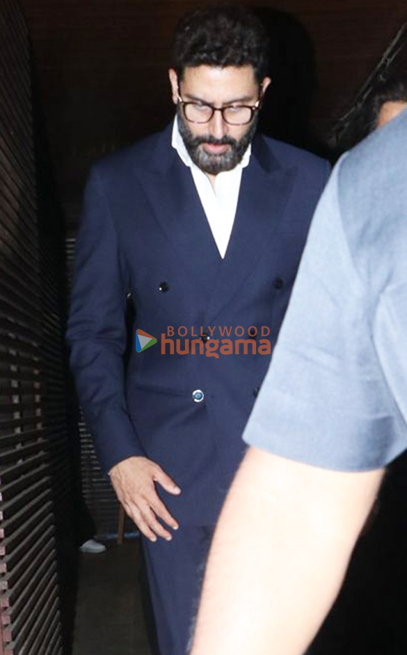 photos abhishek bachchan snapped in juhu 4