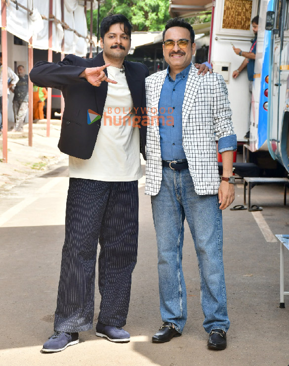 photos aditya roy kapur sara ali khan ali fazal fatima sana shaikh and others snapped promoting metro in dino on the sets of the kapil sharma show 7
