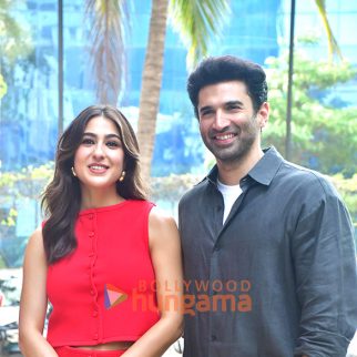 Photos: Aditya Roy Kapur, Sara Ali Khan, Ali Fazal, Fatima Sana Shaikh and others snapped promoting Metro… In Dino