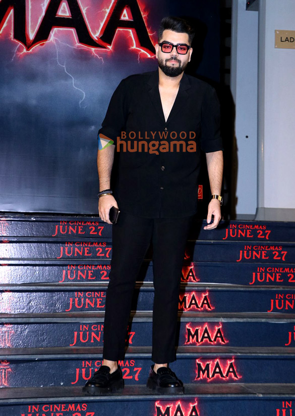 photos ajay devgn rohit shetty kajol and others grace the premiere of maa 12