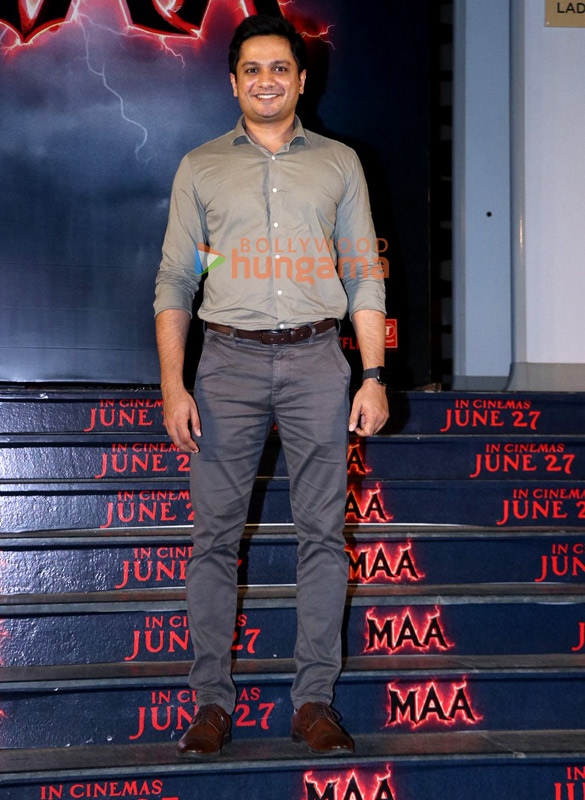 photos ajay devgn rohit shetty kajol and others grace the premiere of maa 959 8