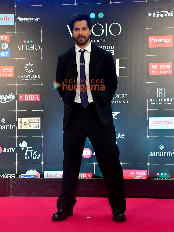 photos akshay kumar vidya balan tiger shroff sunny leone nushrratt bharuccha and others grace the red carpet at bollywood hungama style icons summit and awards 2025 1227 23