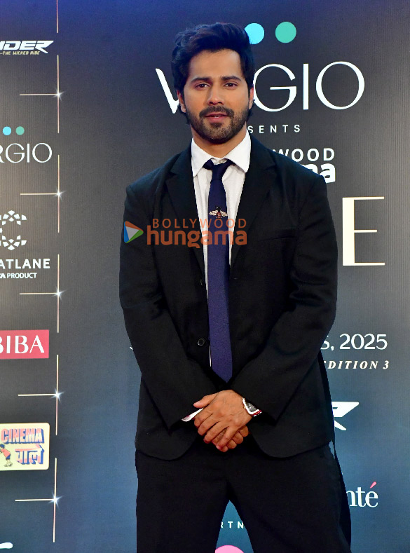 photos akshay kumar vidya balan tiger shroff sunny leone nushrratt bharuccha and others grace the red carpet at bollywood hungama style icons summit and awards 2025 1227 34