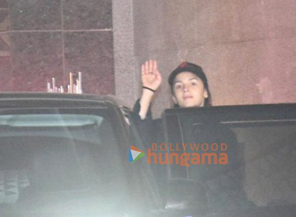 photos alia bhatt snapped outside a dance class in bandra 2