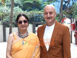 Photos: Anupam Kher and Neena Gupta snapped at the T-Series office to promote their film Metro… In Dino Photos: Anupam Kher and Neena Gupta snapped at the T-Series office to promote their film Metro… In Dino