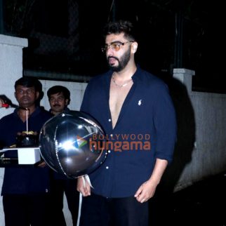 Photos: Arjun Kapoor snapped celebrating his birthday and cutting cake with the media