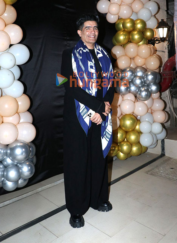 photos mouni roy pragya kapoor sussanne khan and others attend ektaa r kapoors birthday bash 11