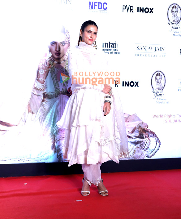 photos rekha aamir khan a r rahman alia bhatt janhvi kapoor simi garewal and others snapped at the re release premiere of umrao jaan 10533 18