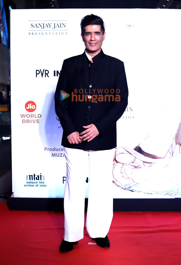 photos rekha aamir khan a r rahman alia bhatt janhvi kapoor simi garewal and others snapped at the re release premiere of umrao jaan 10533 27