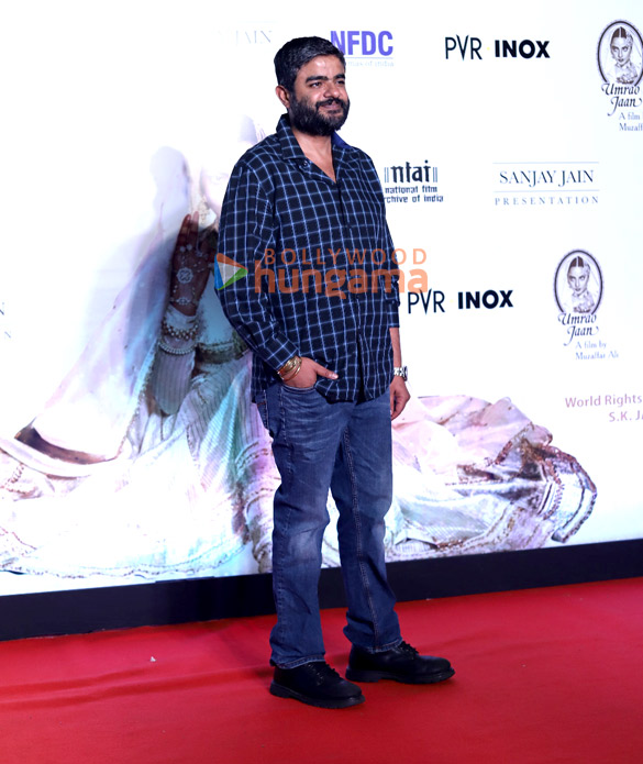 photos rekha aamir khan a r rahman alia bhatt janhvi kapoor simi garewal and others snapped at the re release premiere of umrao jaan 10533 5