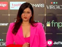 Mannara in pink & red at Bollywood Hungama’s Style Icon Awards