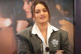 Sonakshi Sinha: “Trolls or Ghosts, what’s more annoying?” | Rapid Fire | Nikita Roy