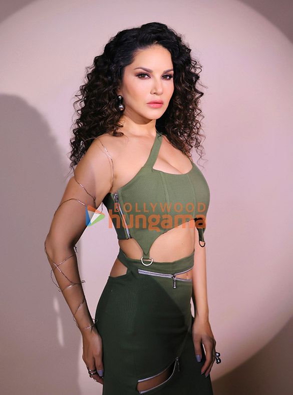 sunny leone 4 70