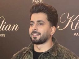 Sunny Singh smiles for paps as he poses at the red carpet