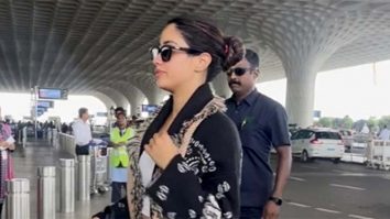 The craze is real! Janhvi Kapoor is surely paps favourite