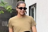 So pretty even without makeup! Sharvari