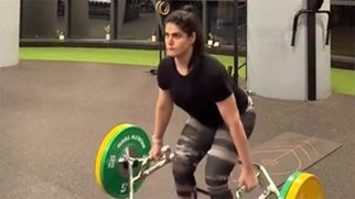 Zareen Khan’s Trap Bar Deadlift