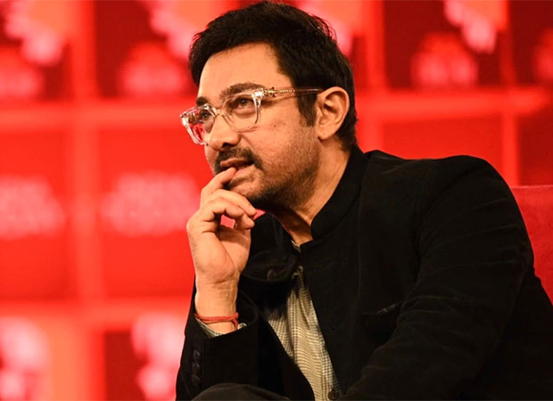 आमिर खानने खुलासा केला की, “मी माझ्या पुढच्या विनोदात दोन गाणी गात आहे”: बॉलिवूड न्यूज