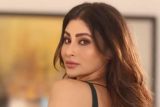Gracefully timeless beauty! Mouni Roy