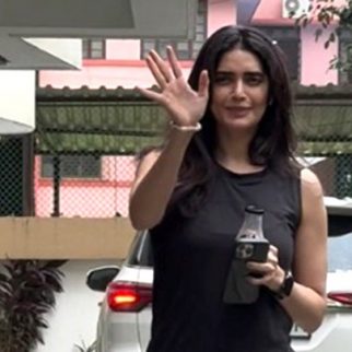 Karishma Tanna's warm greeting for the paps