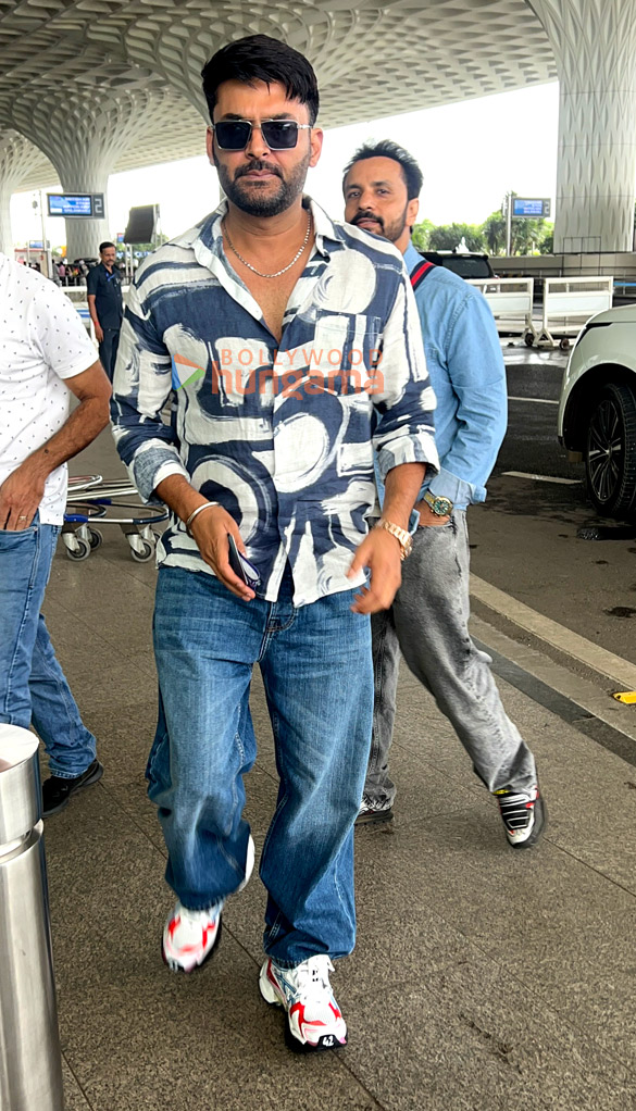 photos aamir khan malaika arora kapil sharma and others snapped at the airport 3