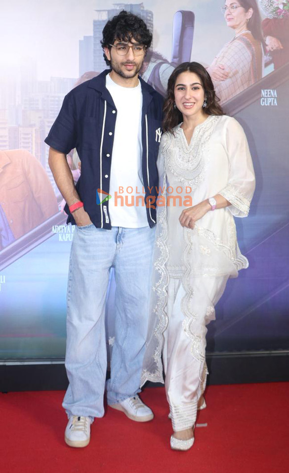 photos aditya roy kapur fatima sana shaikh and others grace the premiere of metro in dino 1112 5