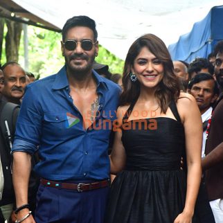 Photos: Ajay Devgn, Mrunal Thakur, Ravi Kishan and others snapped promoting Son Of Sardaar 2 on the sets of The Kapil Sharma Show