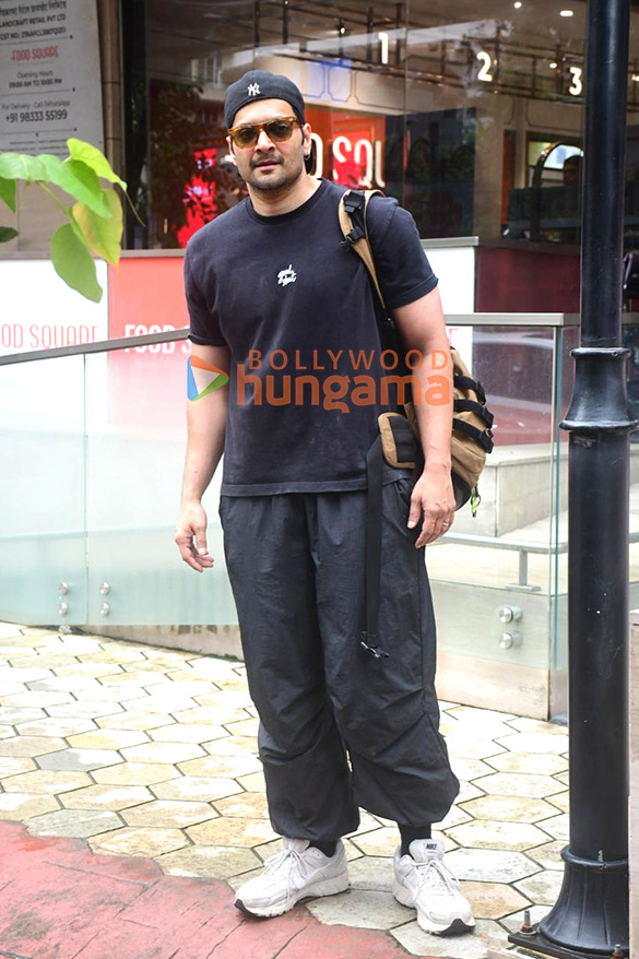 Photos: Ali Fazal spotted outside a mall in Bandra
