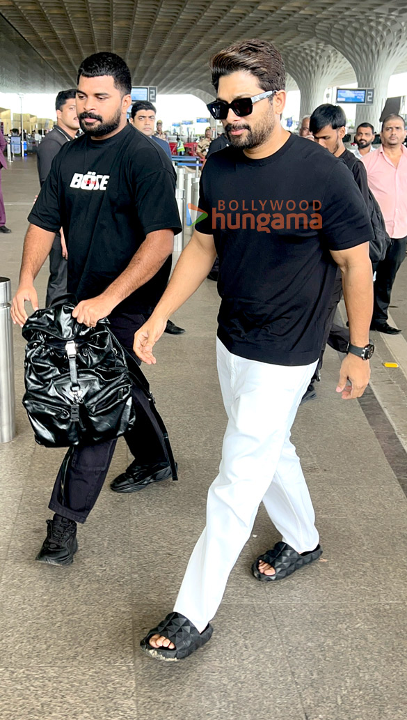 Photos: Allu Arjun, Anil Kapoor and Elnaaz Norouzi snapped at the airport Photos: Allu Arjun, Anil Kapoor and Elnaaz Norouzi snapped at the airport