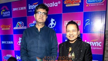 Photos: Prasoon Joshi, Anup Jalota, Gayatri Asokan and others snapped at Kailash Kher’s birthday celebration at 9th edition of Nayii Udaan
