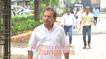 Photos: Celebs snapped at the funeral of the late Dheeraj Kumar