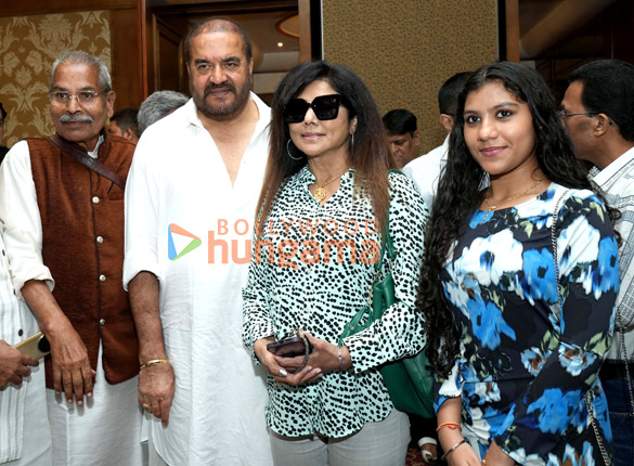 photos deepak parashar jackie shroff poonam dhillon hema malini and others pay tribute to dheeraj kumar 10