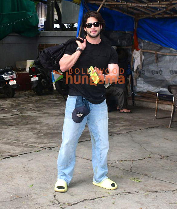 photos jibraan khan snapped outside a gym in bandra 4