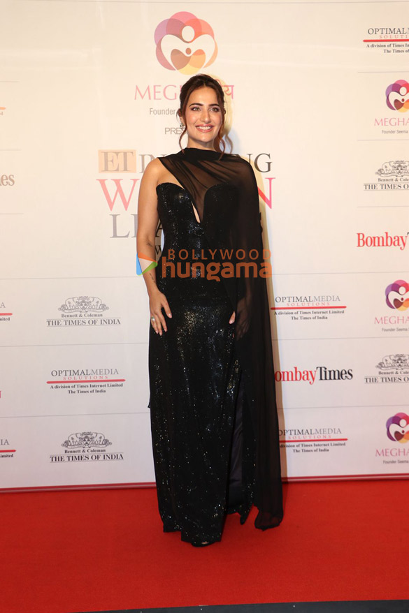 photos malaika arora rupali ganguly and others grace the red carpet of et inspiring women leaders conclave and awards 2025 11