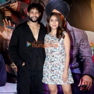 Photos: Mrunal Thakur, Roshni Walia, Chunky Panday and others grace the premiere of Son Of Sardaar 2