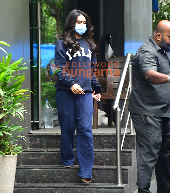 photos nysa devgan snapped in juhu 2