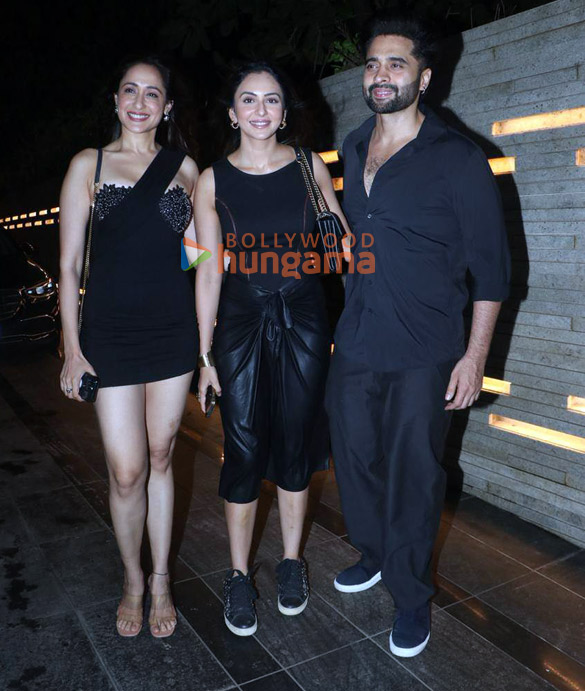photos rakul preet singh jackky bhagnani pragya jaiswal sussanne khan and others attend zayed khans birthday bash 1