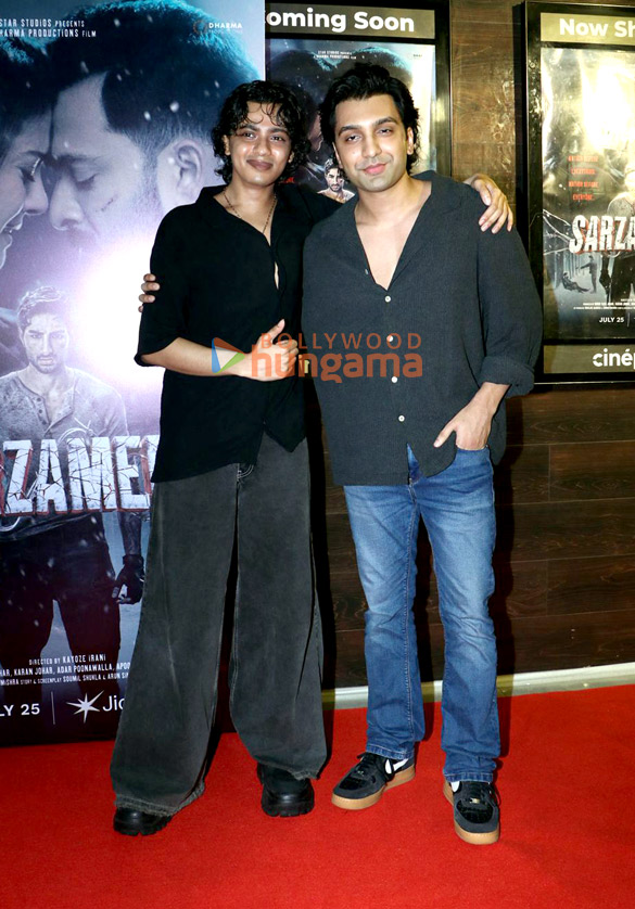 photos sara ali khan anjini dhawan and others grace the premiere of sarzameen 7