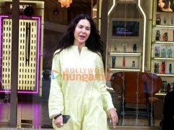 Photos: Sonam Bajwa snapped outside a salon in Khar