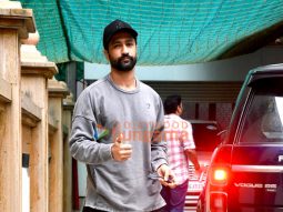Photos: Vicky Kaushal snapped in Khar